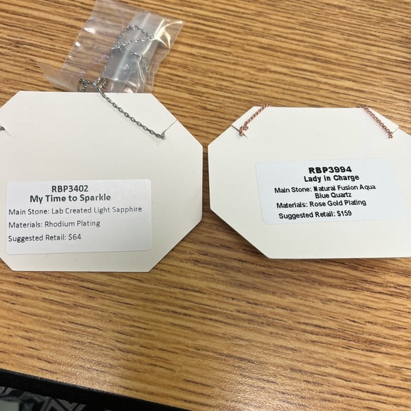 Bomb Party necklaces - Picture 2 of 2